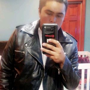 Meet your Posher, Juan